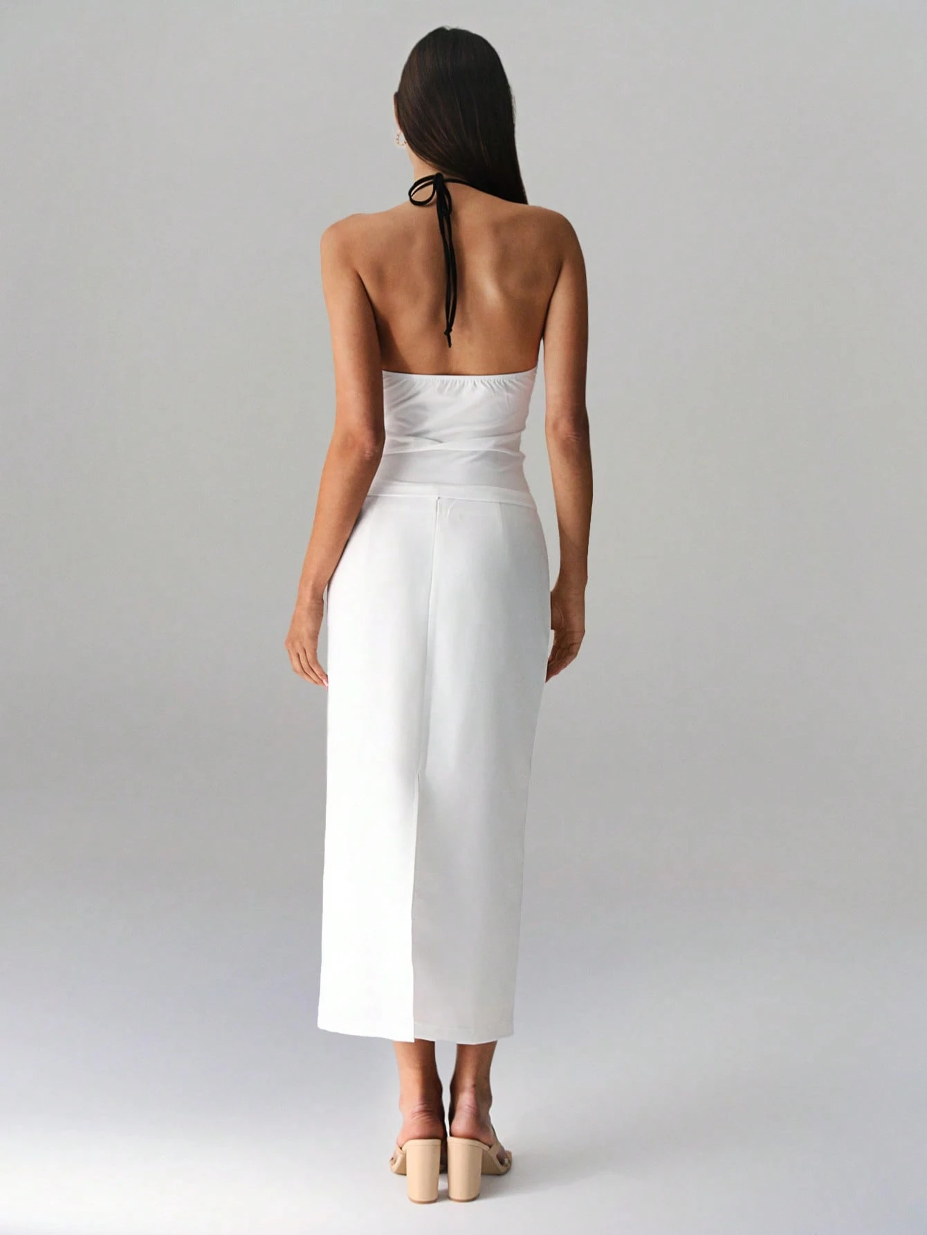 SHEIN TRNVIE Casual Fitted Contrast Trim V-Neck White Women Tank Top - Image 2