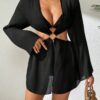 SHEIN Women's Black Cut-Out Design V-Neck Cropped Casual Top