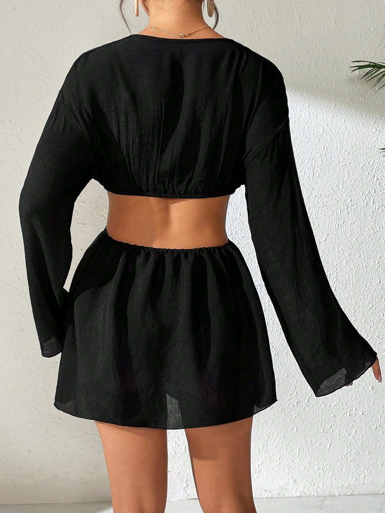 SHEIN Women's Black Cut-Out Design V-Neck Cropped Casual Top - Image 2