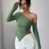 SHEIN Elenzga Women Solid Color Off Shoulder Fitted Asymmetric Hem Long Sleeve Fuzzy Soft T-Shirt