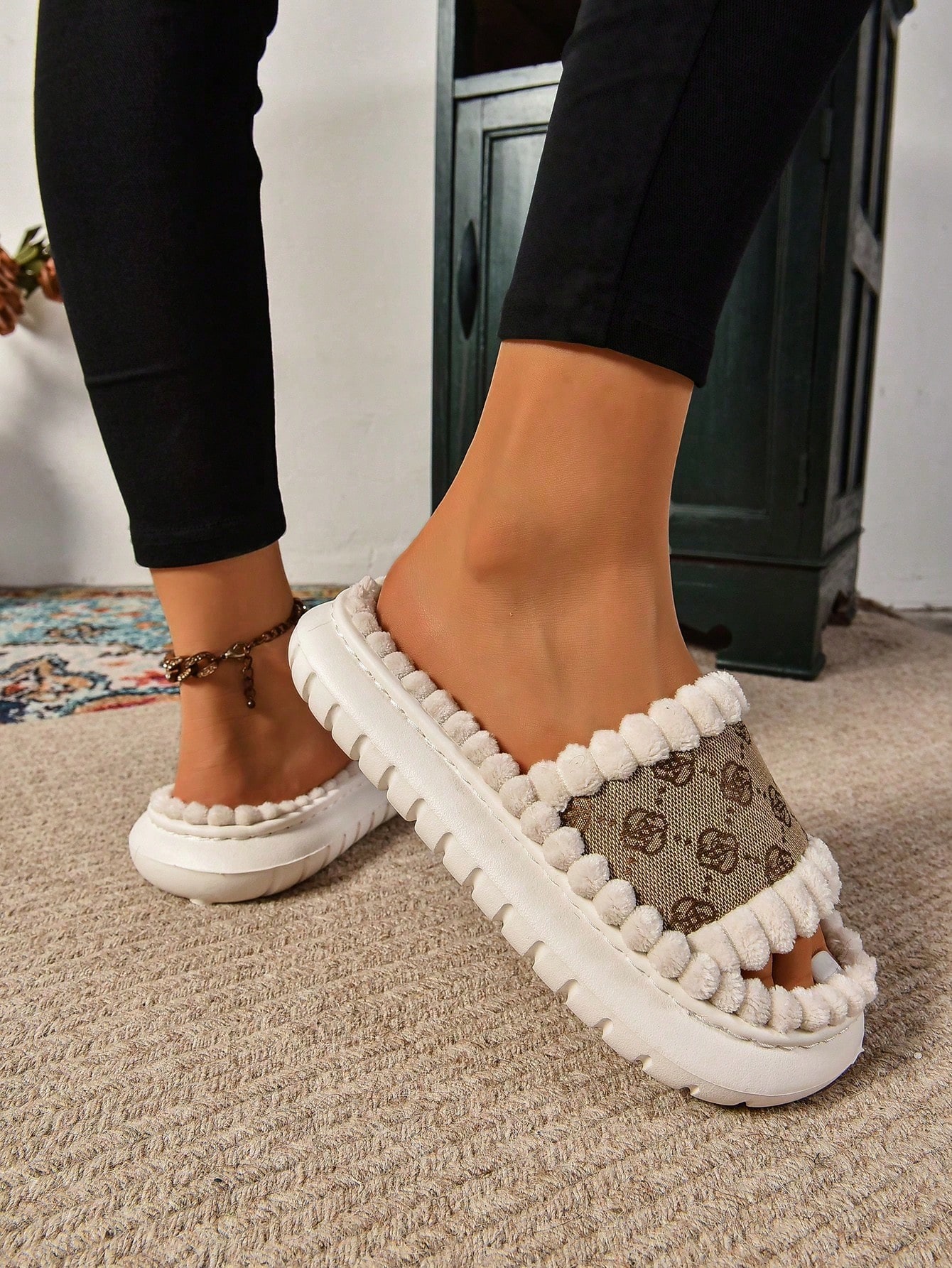 SHEIN New Women Flat Slippers, Fashion Lightweight Comfortable - Image 2