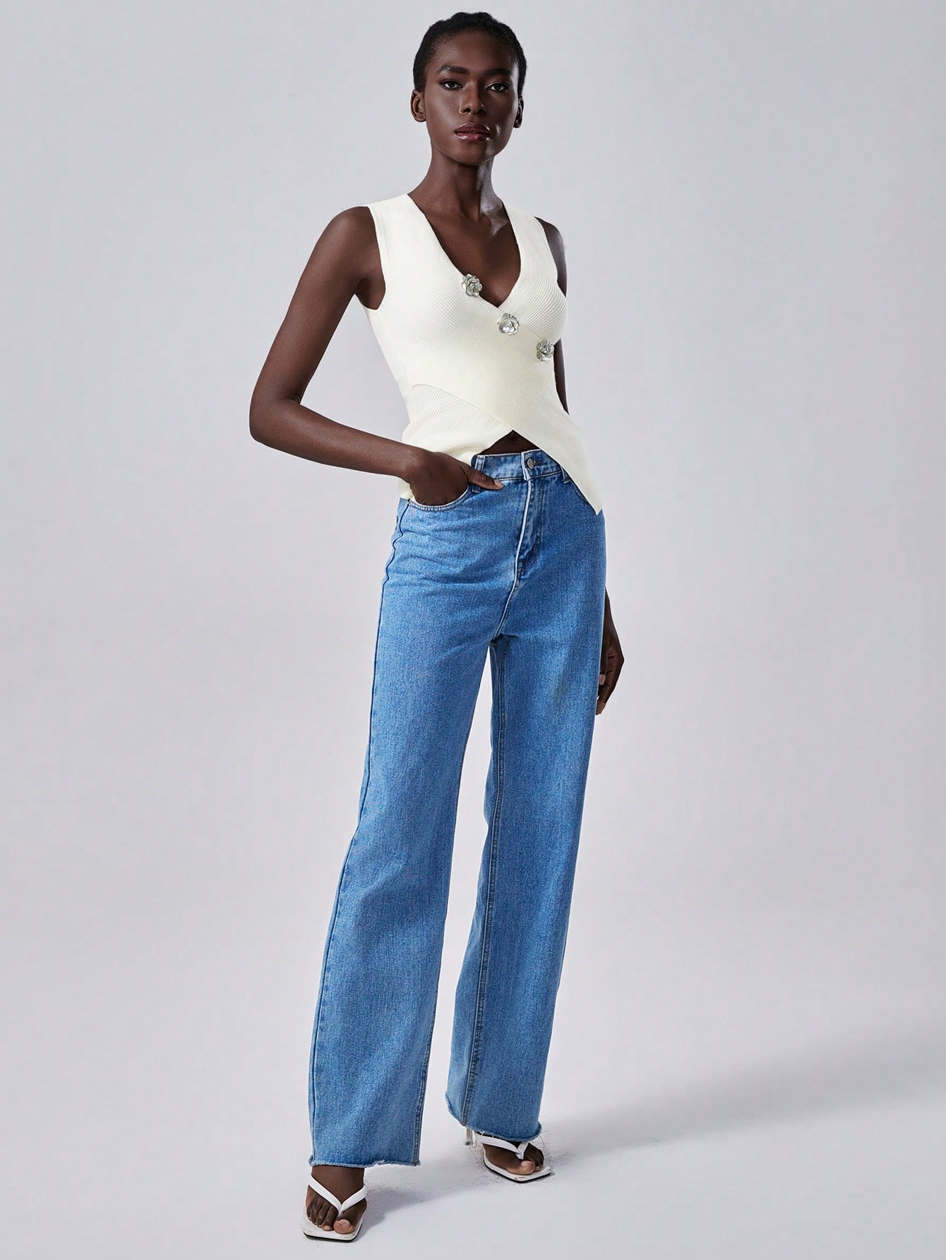 SHEIN Lumivelle Women's V-Neck Waist-Cinched 3D Floral Decor Knitted Sweater Vest - Image 4