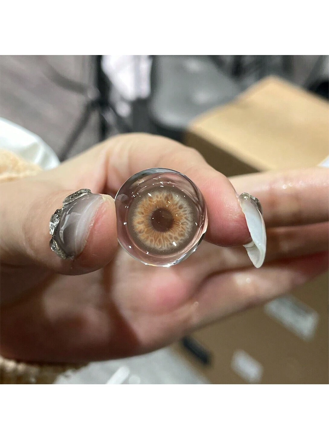 SHEIN UYAAI UYAAI 1Pair-Enlargement Natural Yearly Disposable Colored Contact Lenses - Image 4