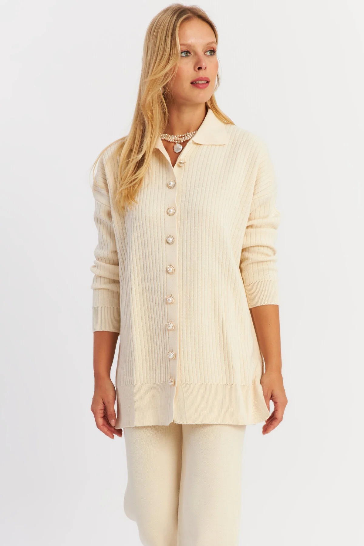 Trendyol Ecru Women's Knitwear Cardigan and Bottom Set - Pearl Buttoned Nuv26 - Image 3