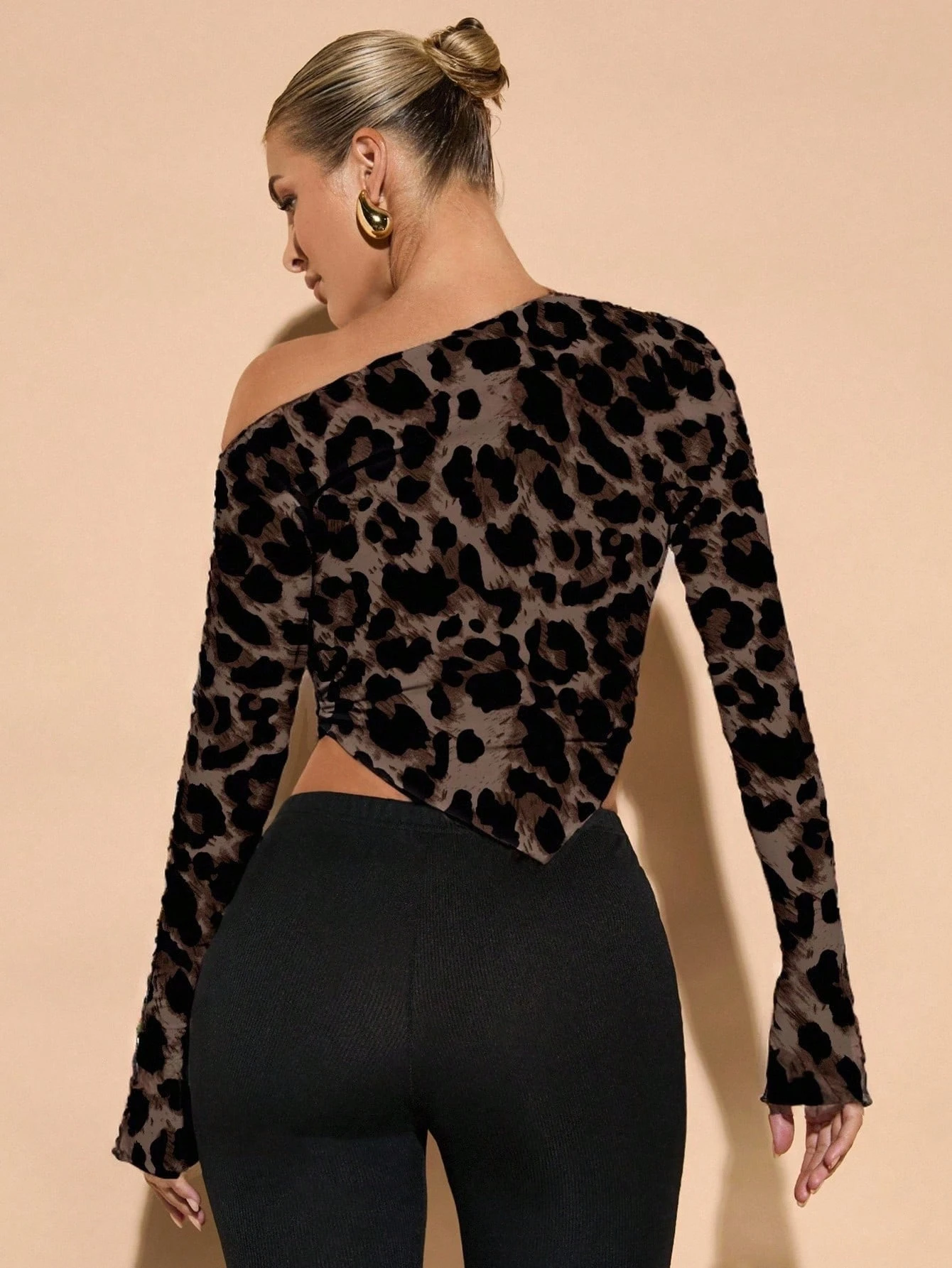 SHEIN BAE Women Leopard Print Off-The-Shoulder Top - Image 3
