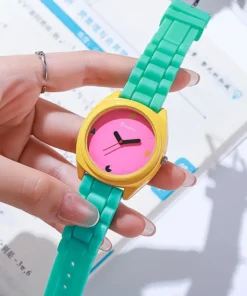 Women's Retro Square Quartz Watch